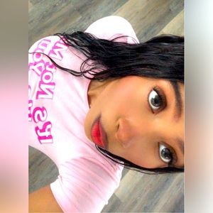 Meet your Posher, Lorraine